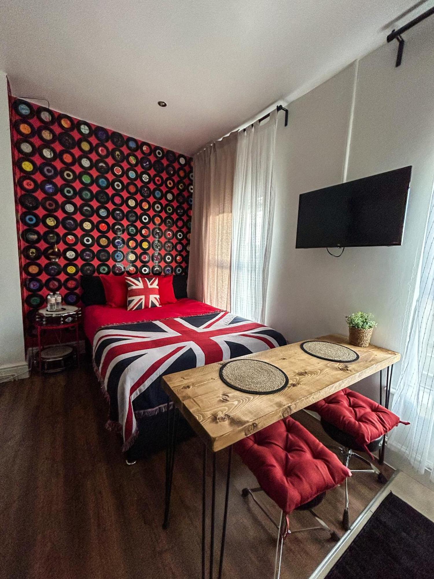 Apartment J&w With Free Parking