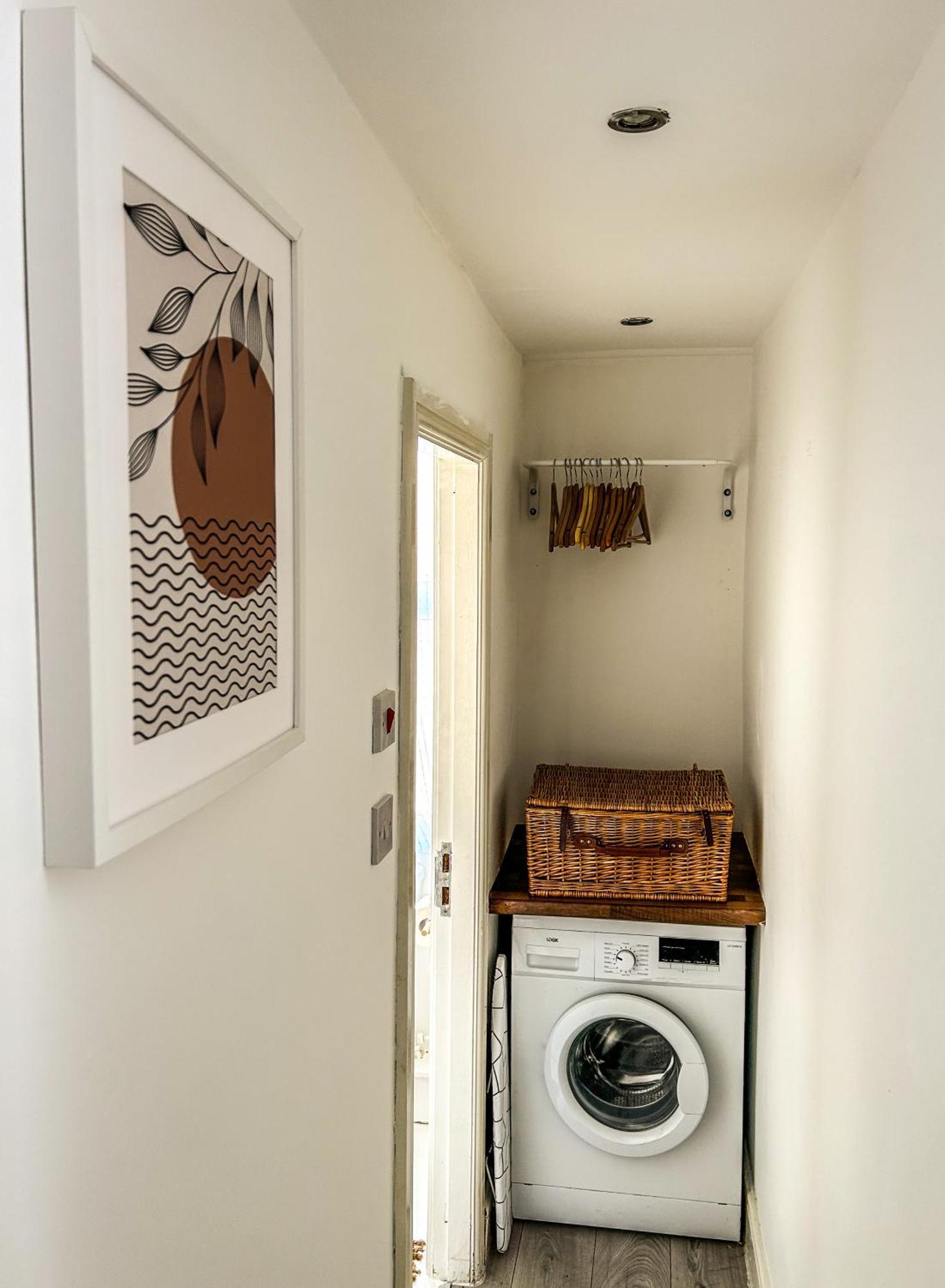 Apartment J&w With Free Parking *